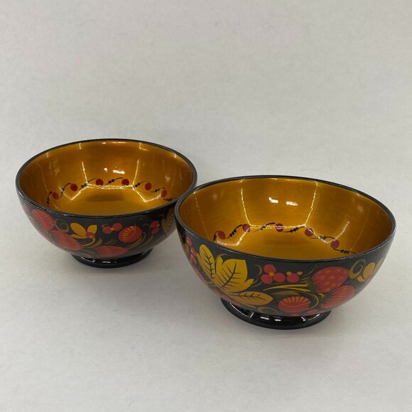 Khokhloma Hand Painted Strawberries Black/Gold Wood Lacquered Bowl Set & Ladles - Picture 7 of 16